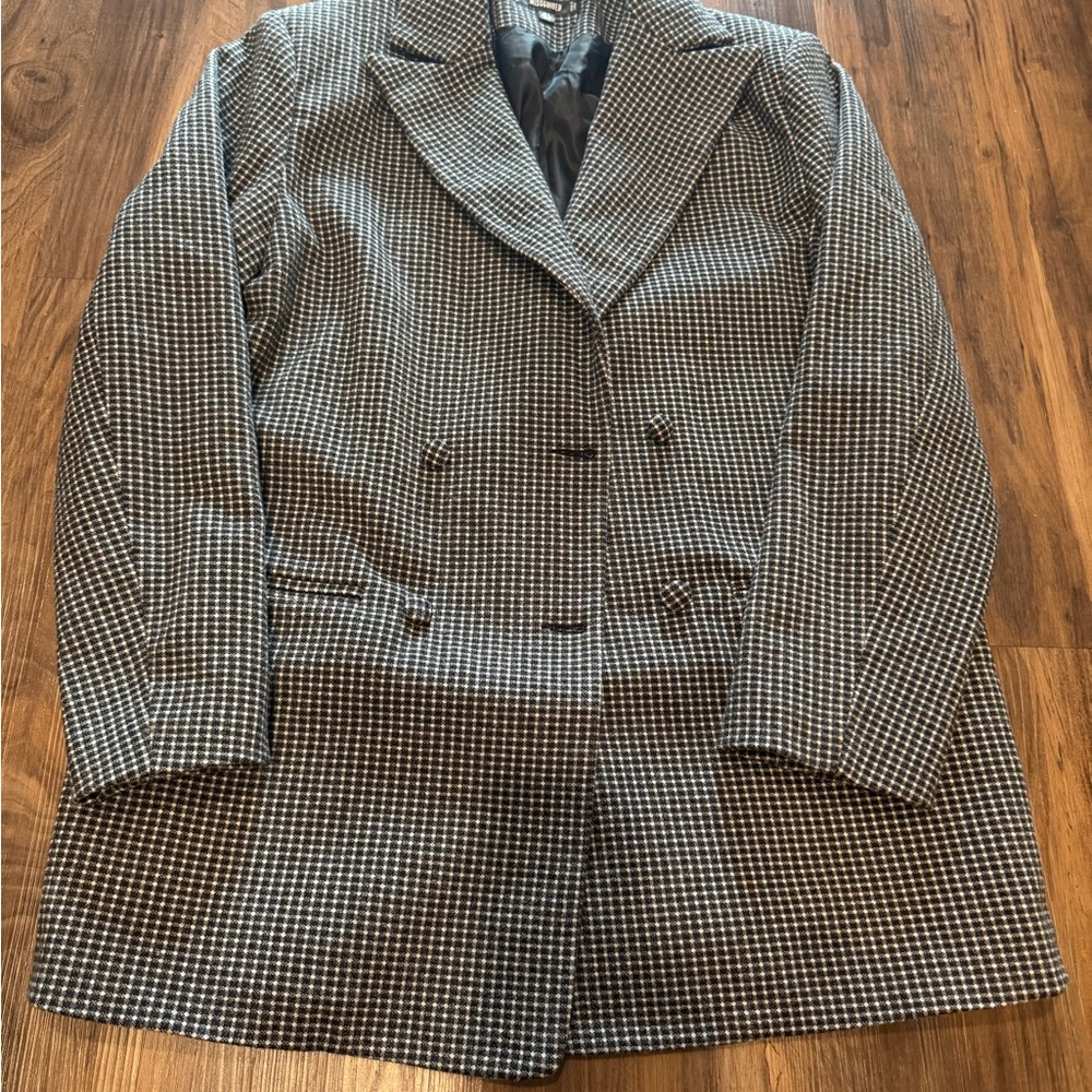 Missguided + Black and White Checkered Blazer